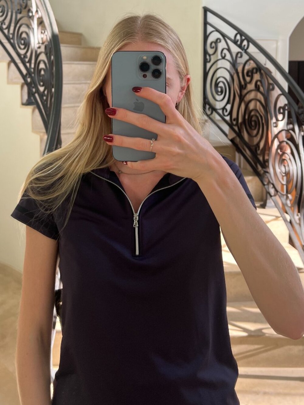 INPHORM Aubergine Black Quarter Zip Athletic Top M